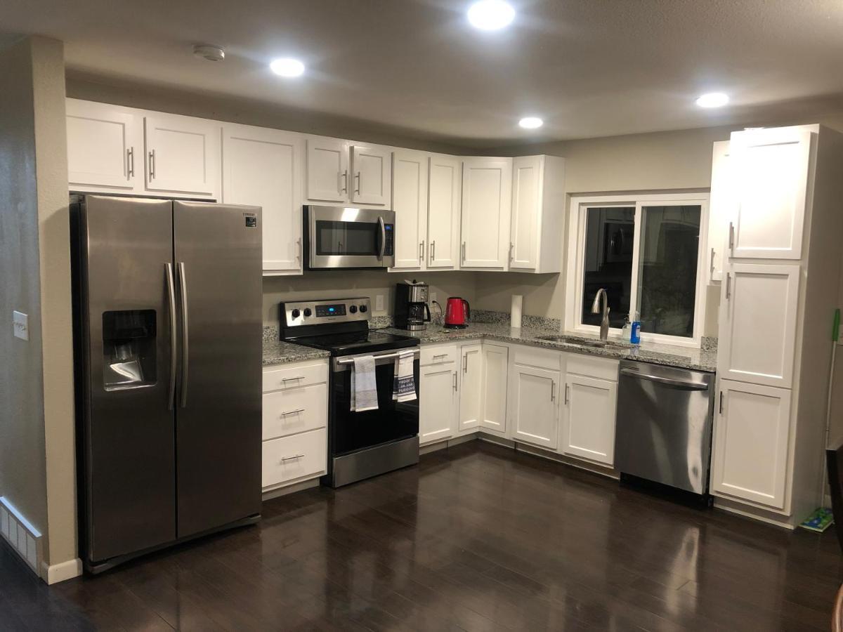 Milehi Vacation Home Pet Friendly Aurora Extérieur photo