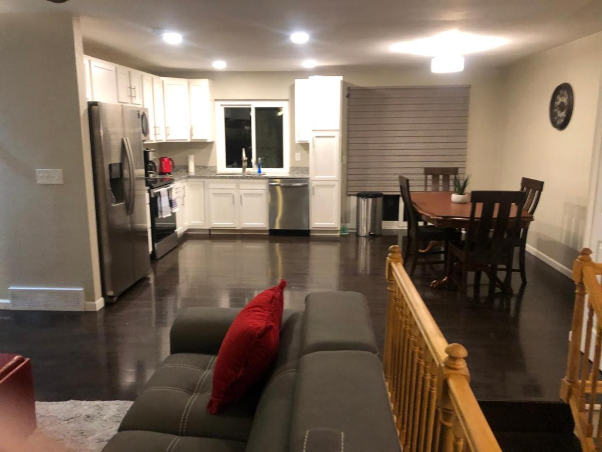 Milehi Vacation Home Pet Friendly Aurora Extérieur photo