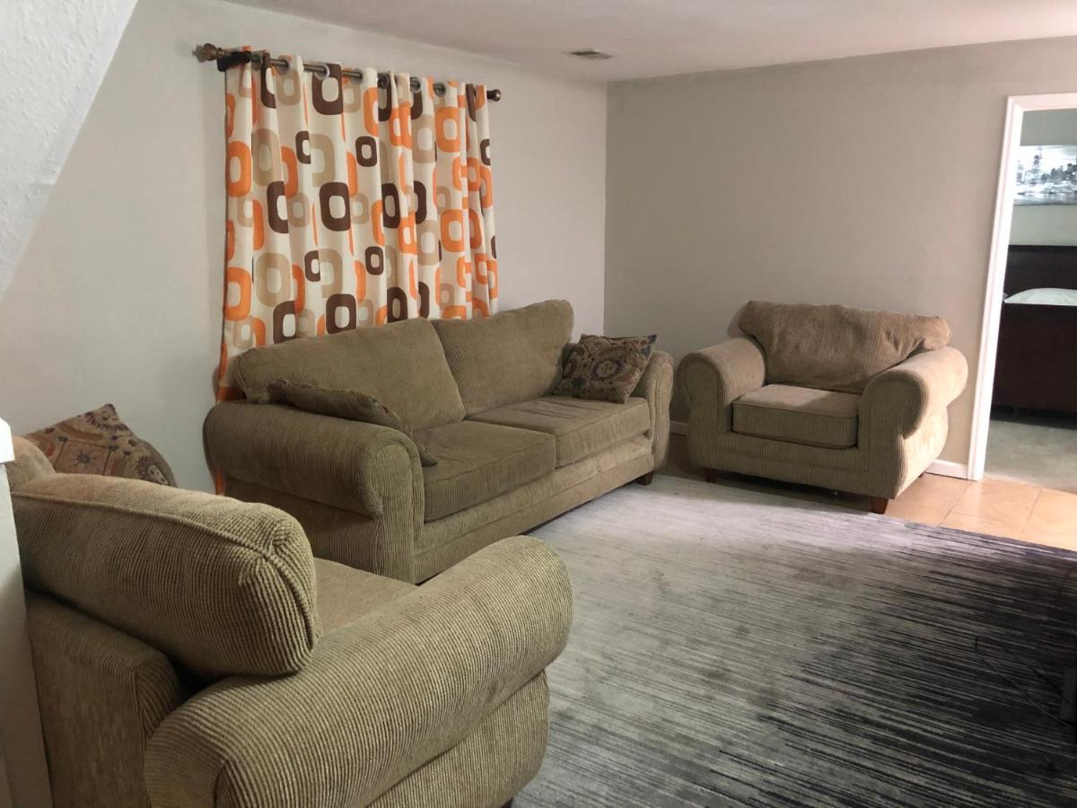 Milehi Vacation Home Pet Friendly Aurora Extérieur photo