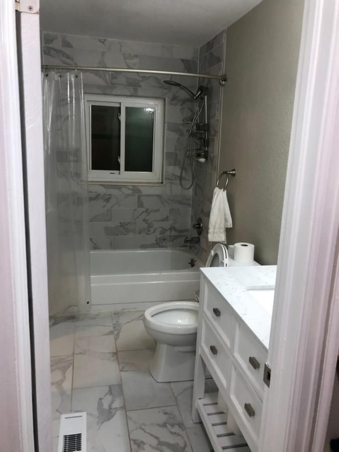 Milehi Vacation Home Pet Friendly Aurora Extérieur photo